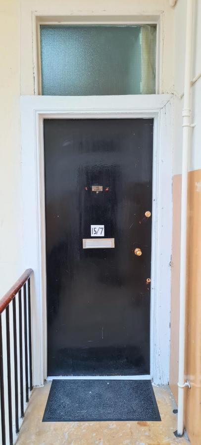 Gasthof Spacious Ensuite In Centre - Five Star Amenities - Excellent Location