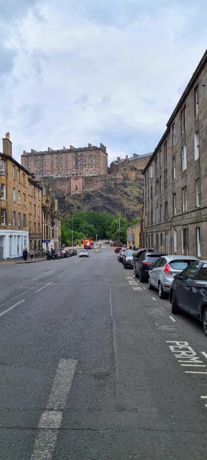 Spacious Ensuite In Centre - Five Star Amenities - Excellent Location Gasthof Edinburgh